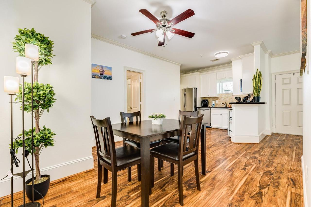 Hidden Retreat, Unit B Galveston Exterior photo